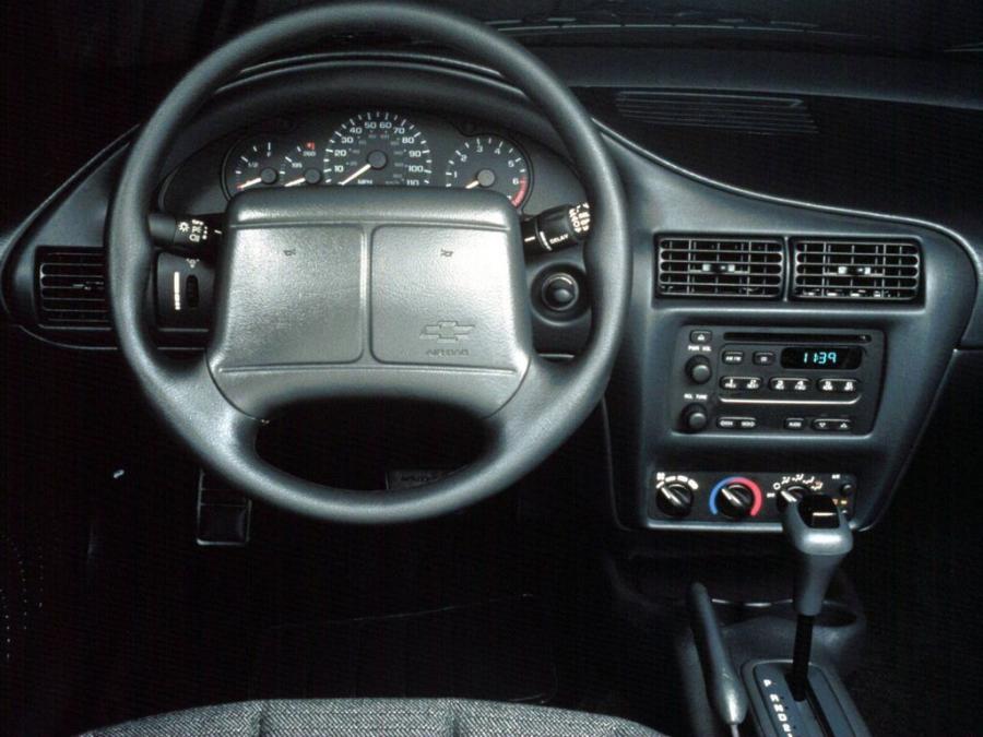  Chevrolet Cavalier 1999 года  (фото 3 из 7)